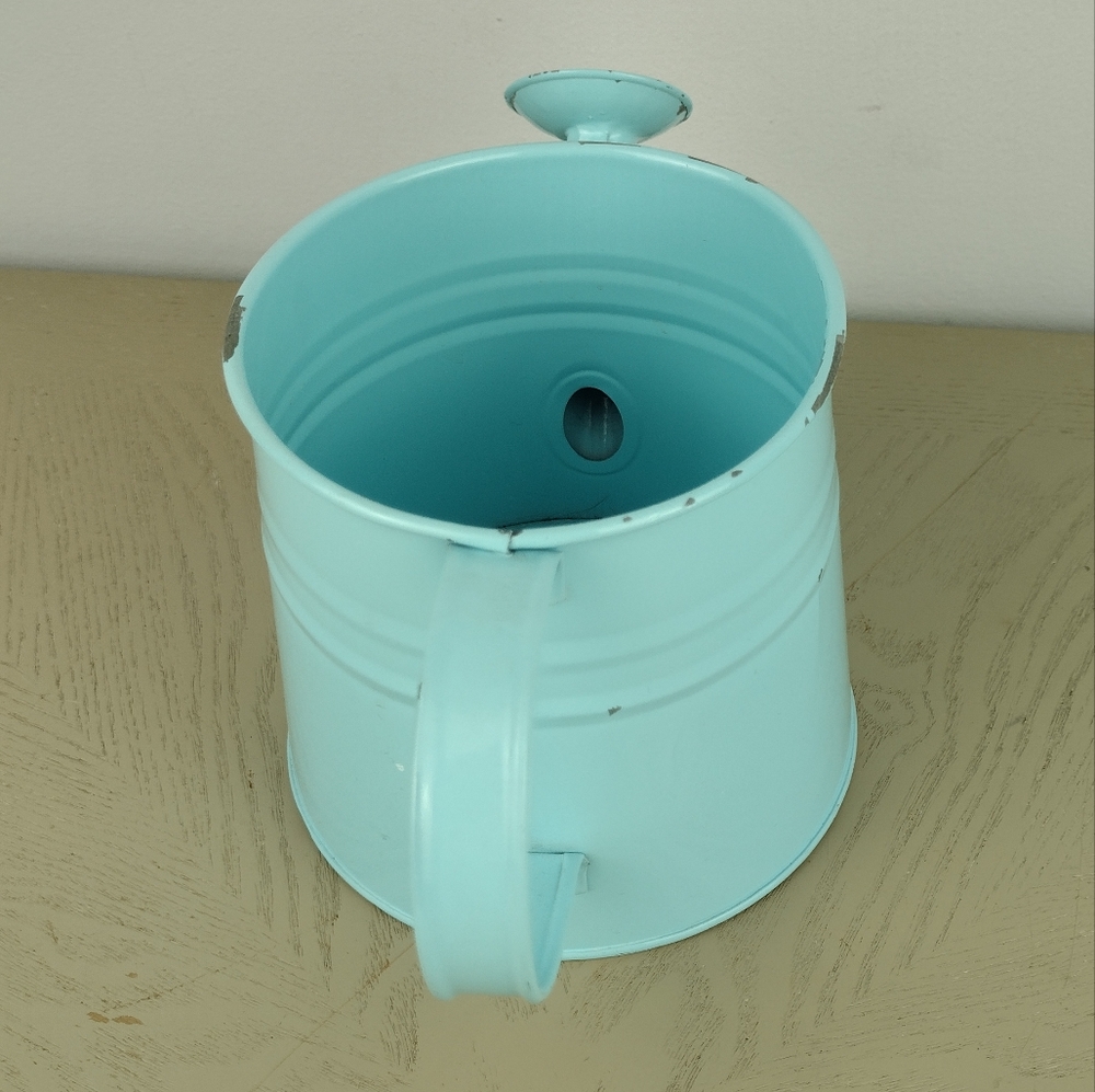 Rainbow Blue Watering Can for Kids - Picture 4 of 8